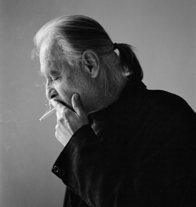 Tarr Béla mahászamádhijának napja