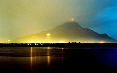 India anyácska is vesztésre áll