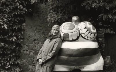 Niki de Saint Phalle kilencvennégy éves lenne – harc a patriarchátus és a férfivá lett nő ellen
